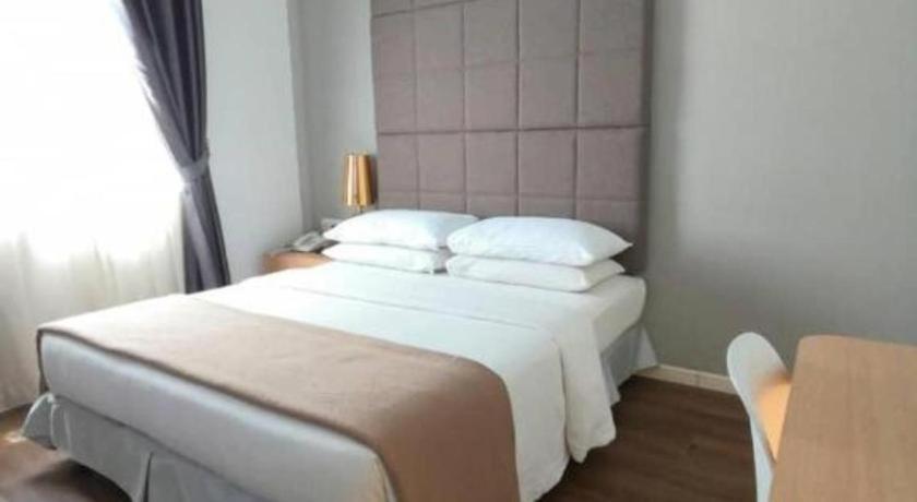 The Ardens Hotel - Austin Johor Bahru Extérieur photo