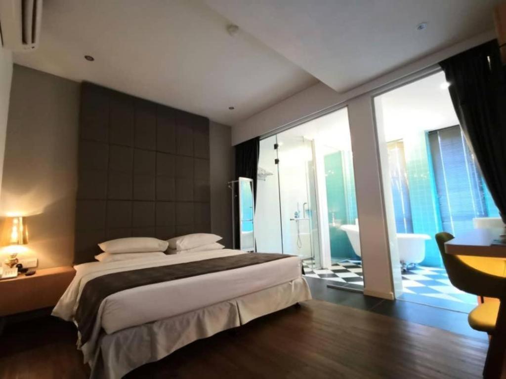 The Ardens Hotel - Austin Johor Bahru Extérieur photo
