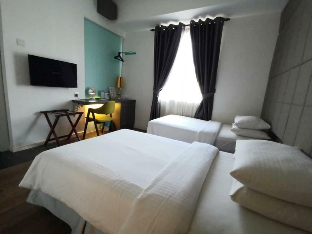 The Ardens Hotel - Austin Johor Bahru Extérieur photo
